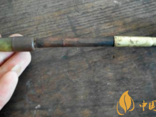 旱烟袋和烟斗的区别是什么 旱烟袋和烟斗哪个好抽