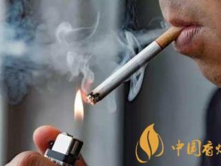 面对巨大的生活压力 吸烟其实是生活的一种调剂！