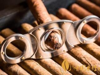 雪茄剪和点火器如何选择 品吸雪茄的注意细节介绍！