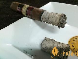 非古雪茄Padron帕德龙Family Reserve No.45 Maduro评测